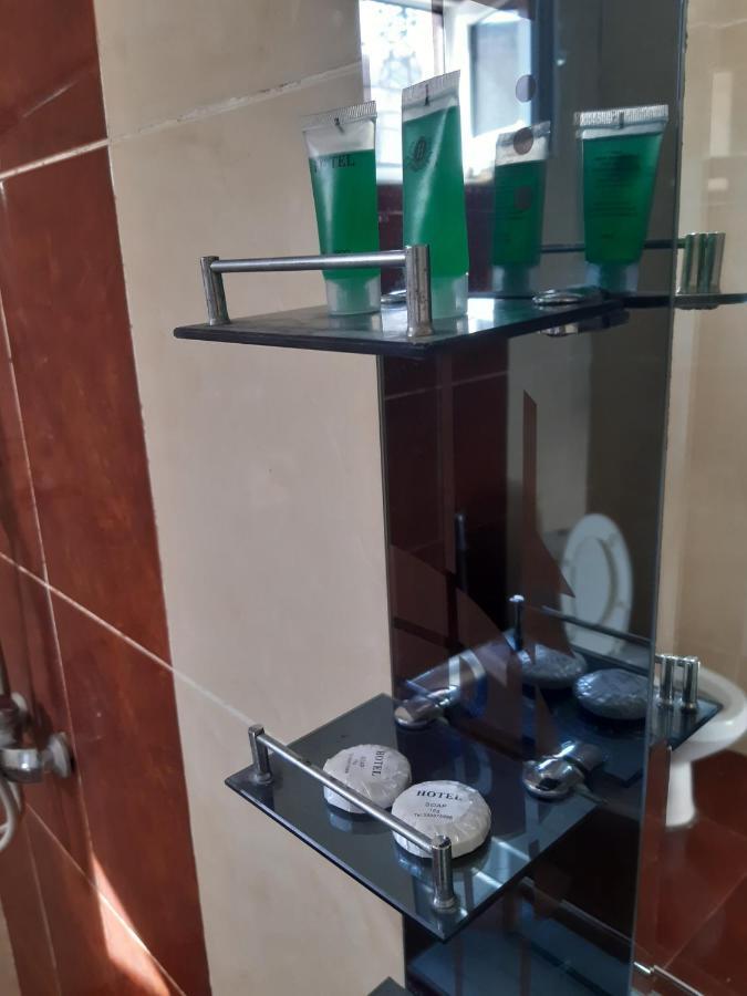Hotel Selika Рустави Екстериор снимка
