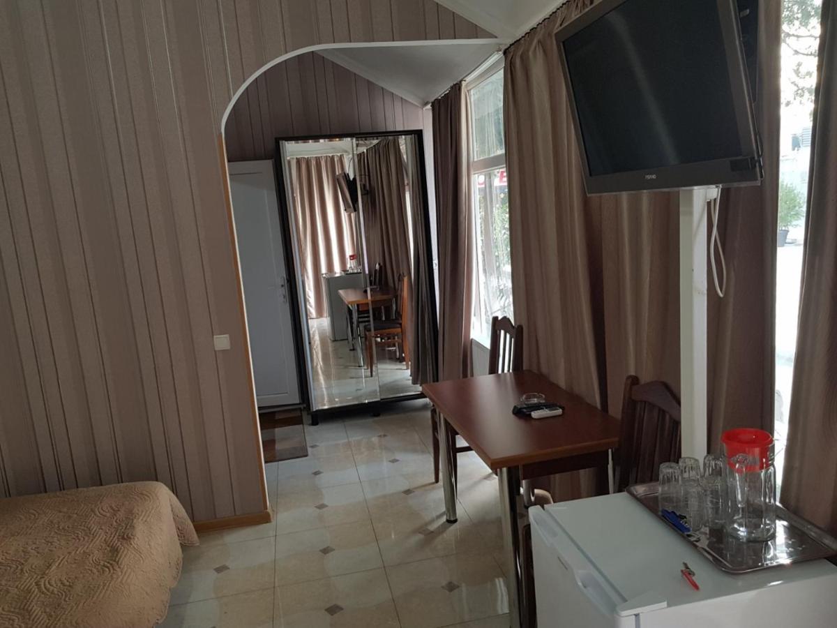 Hotel Selika Рустави Екстериор снимка