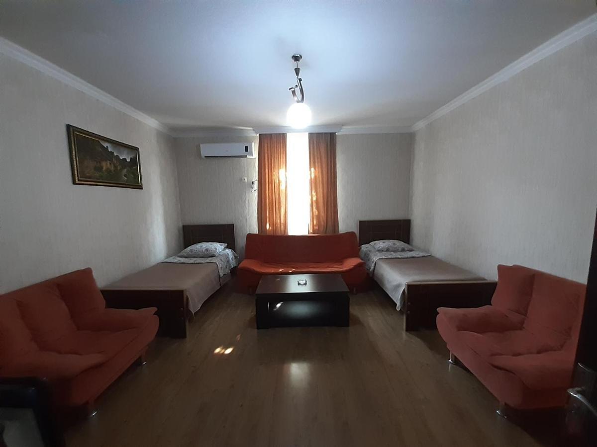 Hotel Selika Рустави Екстериор снимка