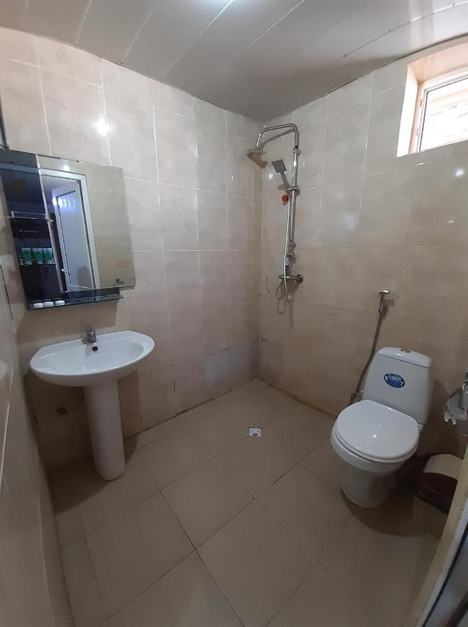 Hotel Selika Рустави Екстериор снимка