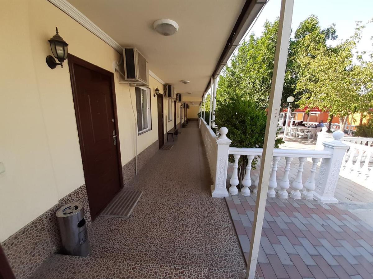 Hotel Selika Рустави Екстериор снимка