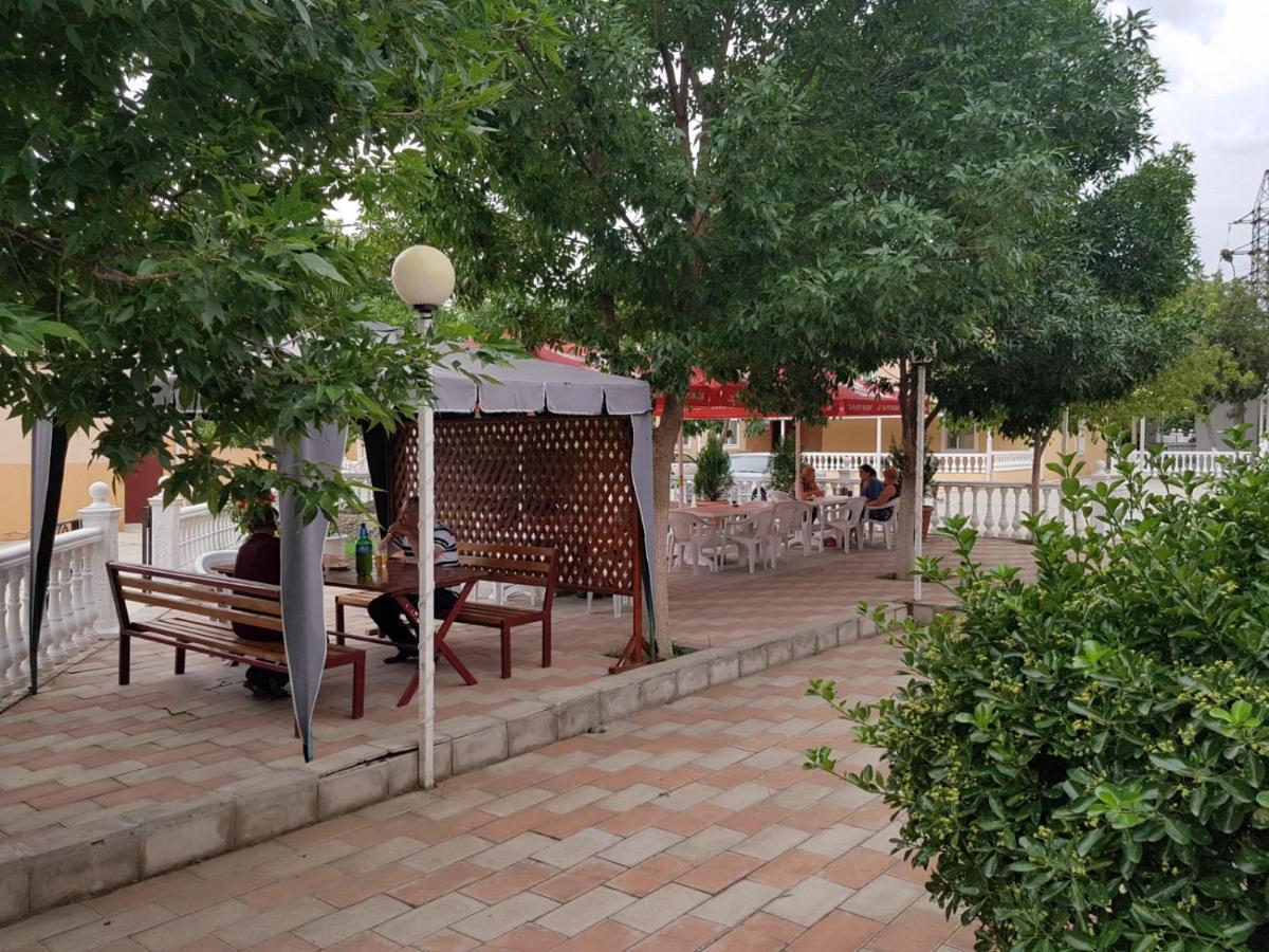 Hotel Selika Рустави Екстериор снимка